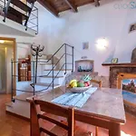 Soraya With Independent Swimming Pool Near The