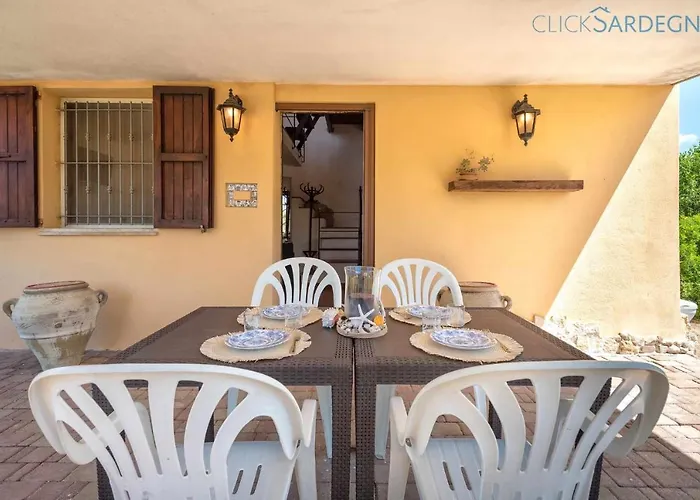 Villa Soraya With Independent Swimming Pool Near The Sassari