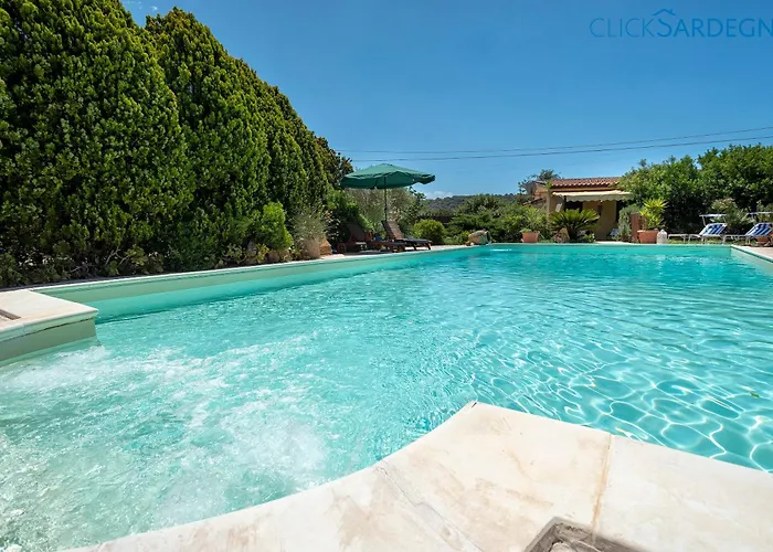 Soraya With Independent Swimming Pool Near The Villa *