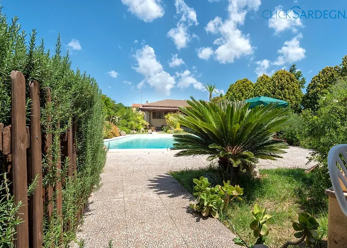 Soraya With Independent Swimming Pool Near The Villa *