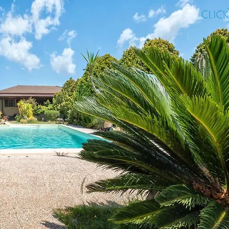 Villa Soraya With Independent Swimming Pool Near The *