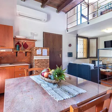 Soraya With Independent Swimming Pool Near The Villa