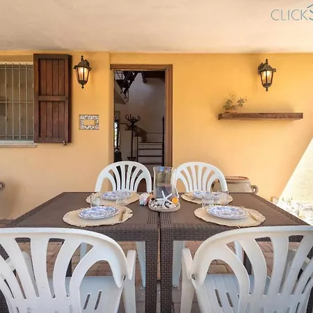 فيلة Soraya With Independent Swimming Pool Near The ساساري