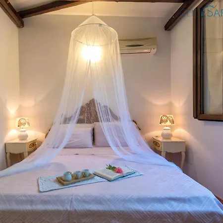 Villa Soraya With Independent Swimming Pool Near The