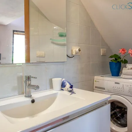 Soraya With Independent Swimming Pool Near The Villa *