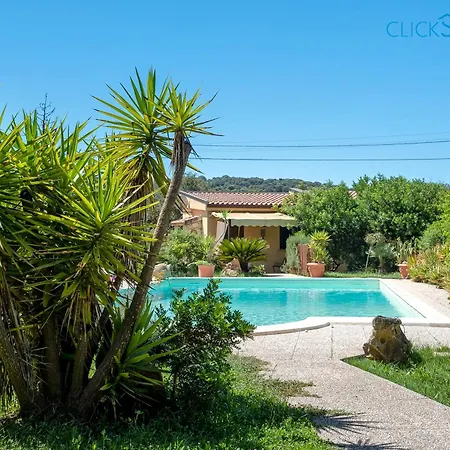 Soraya With Independent Swimming Pool Near The فيلة ساساري