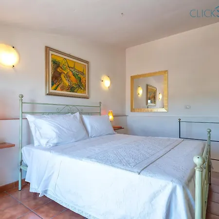 Soraya With Independent Swimming Pool Near The Villa