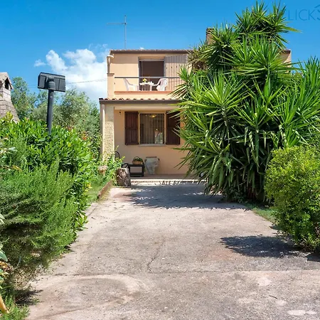Soraya With Independent Swimming Pool Near The