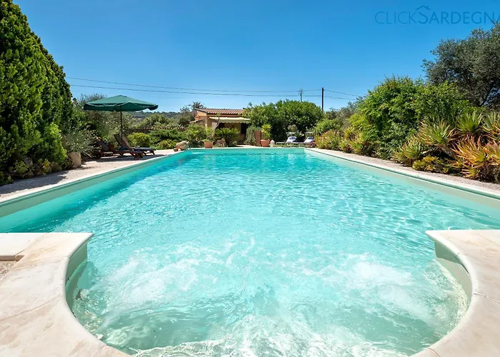 Villa Soraya With Independent Swimming Pool Near The