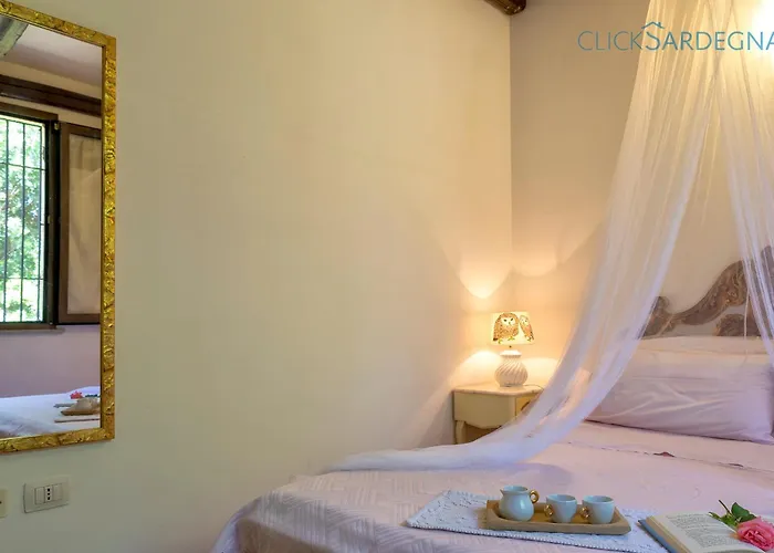 Soraya With Independent Swimming Pool Near The