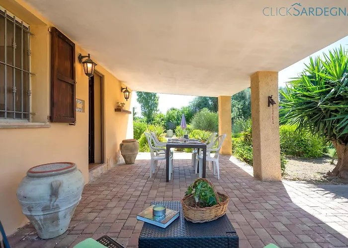 Soraya With Independent Swimming Pool Near The Villa